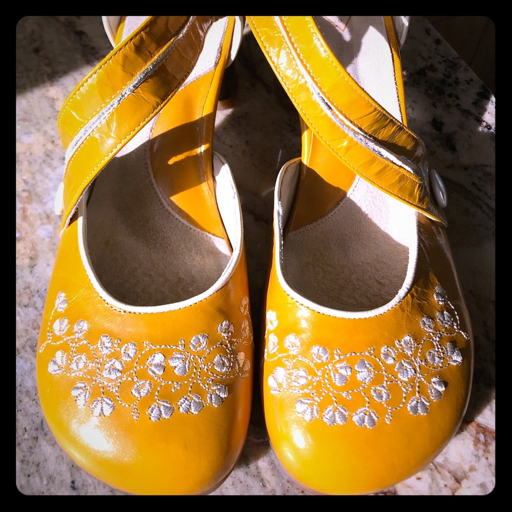 John Fluevog shoes , mango, gold, yellow, NWOT